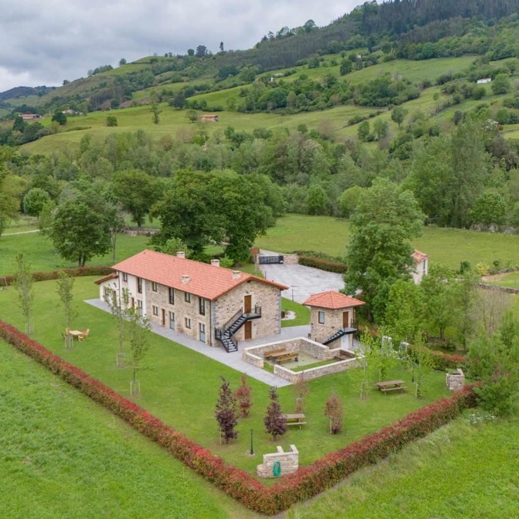 Complejo Rural El Cerradon Pensionat Alceda Eksteriør billede
